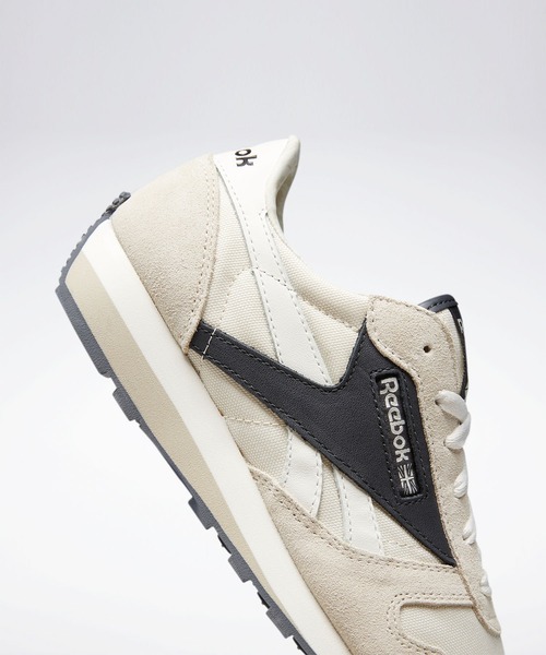Reebok(リーボック)の「クラシック レザー AZ / Classic Leather AZ Shoes(スニーカー・メンズ・サンドベージュ/グレー系その他・22.5cm/23.5cm/24.5cm/25.5cm/26.5cm/27.5cm/28.5cm/23.0cm/24.0cm/25.0cm/26.0cm/27.0cm/28.0cm/29.0cm/22.0cm)」の7枚目の写真