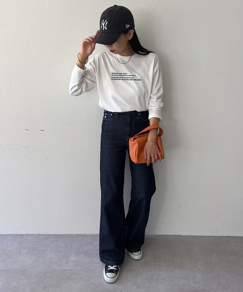 DISCOAT(ディスコート)の「【WEB限定】刺繍ロゴロングTシャツ(Tシャツ/カットソー・レディース・ブラック/グリーン/ホワイト×レッド/ホワイト×グリーン/ブルー/ベージュ/チャコールグレー/ホワイト×ブラック/ホワイト×ブルー/ホワイト×シルバー・FREE)」の13枚目の写真