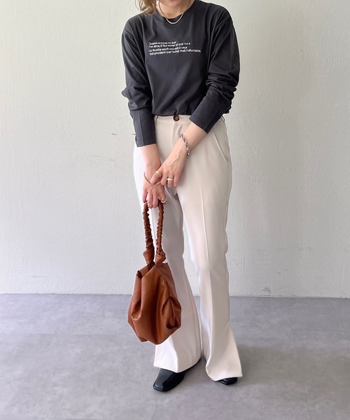 DISCOAT(ディスコート)の「【WEB限定】刺繍ロゴロングTシャツ(Tシャツ/カットソー・レディース・ブラック/グリーン/ホワイト×レッド/ホワイト×グリーン/ブルー/ベージュ/チャコールグレー/ホワイト×ブラック/ホワイト×ブルー/ホワイト×シルバー・FREE)」の20枚目の写真