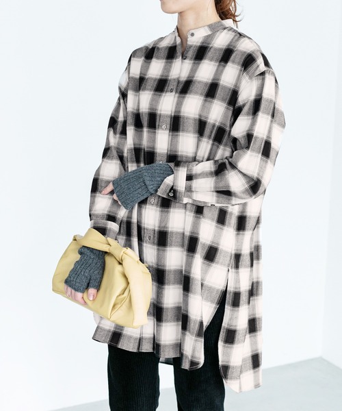 IENA(イエナ)の「ハイカット ネルチェックロングシャツ◆(シャツ/ブラウス・レディース・ホワイト/ブラック・38/36)」の2枚目の写真
