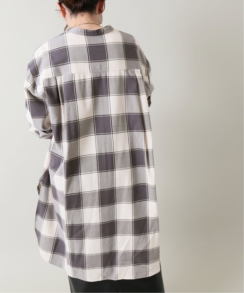 IENA(イエナ)の「ハイカット ネルチェックロングシャツ◆(シャツ/ブラウス・レディース・ホワイト/ブラック・38/36)」の9枚目の写真