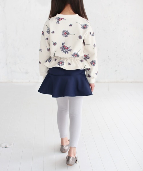 Rora(ローラ)の「エンターテイナー スカートパンツ (2color)(スカート・キッズ・オレンジ/ネイビー・100/150/110/120/130/140)」の6枚目の写真