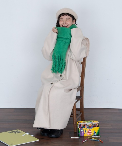 MERLOT(メルロー)の「もこもこマフラー(マフラー・レディース・ブラック/アイボリー/オレンジ/グリーン・FREE)」の6枚目の写真