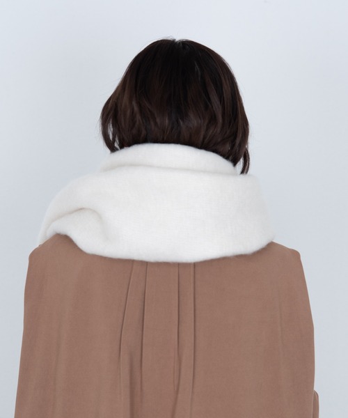 MERLOT(メルロー)の「もこもこマフラー(マフラー・レディース・ブラック/アイボリー/オレンジ/グリーン・FREE)」の14枚目の写真