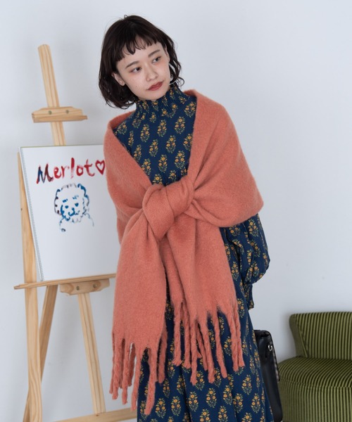 MERLOT(メルロー)の「もこもこマフラー(マフラー・レディース・ブラック/アイボリー/オレンジ/グリーン・FREE)」の22枚目の写真