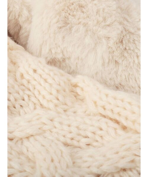 merry jenny（メリージェニー）の「ファーコンビニットスヌード（ネックウォーマー/スヌード・レディース・ブラック/アイボリー・FREE）」の5枚目の写真