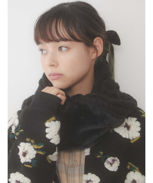 merry jenny（メリージェニー）の「ファーコンビニットスヌード（ネックウォーマー/スヌード・レディース・ブラック/アイボリー・FREE）」の15枚目の写真