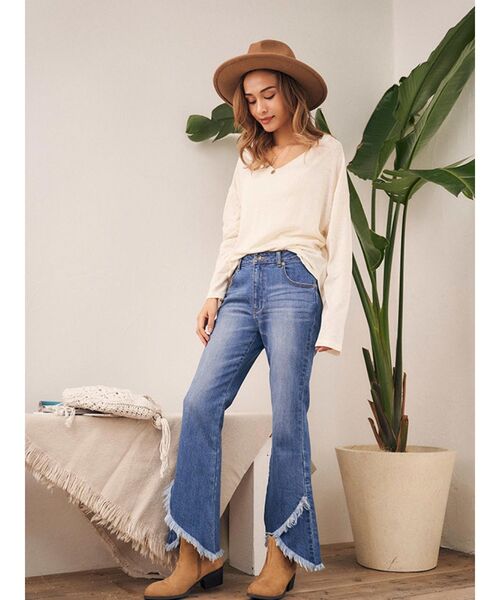 To the sea(トゥーザシー)の「サイドゴアショートブーツ(ブーツ・レディース・ベージュ/ブラウン・SMALL/LARGE/MEDIUM)」の9枚目の写真