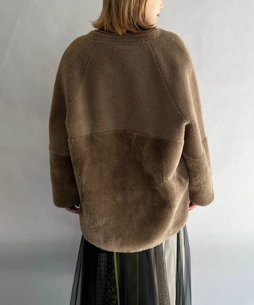 LUGIVA(ルギヴァ)の「ボアxフェイクスエードリバーシブルコート(ムートンコート・レディース・ブラウン/オフホワイト・M)」の17枚目の写真