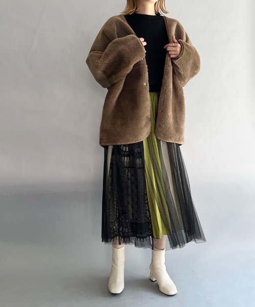 LUGIVA(ルギヴァ)の「ボアxフェイクスエードリバーシブルコート(ムートンコート・レディース・ブラウン/オフホワイト・M)」の19枚目の写真