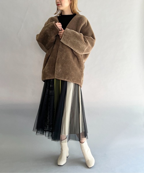 LUGIVA(ルギヴァ)の「ボアxフェイクスエードリバーシブルコート(ムートンコート・レディース・ブラウン/オフホワイト・M)」の22枚目の写真