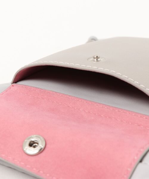 cache cache（カシュ カシュ）の「カシュカシュ cachecache / スマホポケット付き巾着ショルダーバッグ（ショルダーバッグ・レディース・ブラック/カーキ/ホワイト/グレー/イエロー/パープル/アイボリー/ベージュ系その他・FREE）」の10枚目の写真