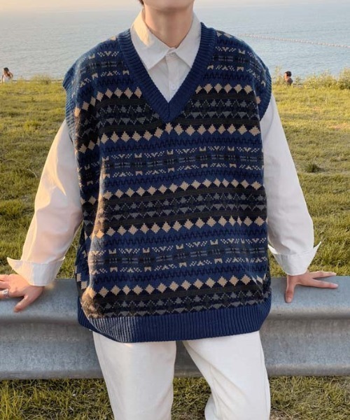 Mimma/Mimaa（ミマ）の「【Mimma/Mimaa】ジャガードニットベスト（ベスト・メンズ・ベージュ/ブルー・FREE）」の4枚目の写真