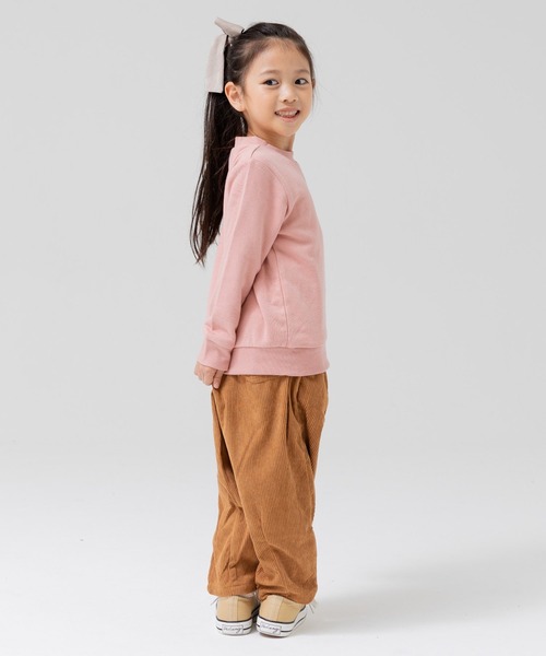 chil2（チルツー）の「裏起毛無地トレーナー（スウェット・キッズ・ホワイト/チャコールグレー/ブラック/ブラウン/ネイビー/ベージュ/カーキ/ワインレッド/マスタード/ピンク/ミント/クリーム/オレンジ系/ブルー/ラベンダー/グリーン・150cm/140cm/130cm/80ｃｍ/90cm/100cm/110cm/120cm）」の20枚目の写真