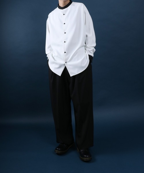 ANPAS（アンパス）の「ANPAS Twill Fabric Oversize Band Collar Shirt/別注 ツイル オーバーサイズ バンドカラーシャツ / 長袖シャツ メンズ（シャツ/ブラウス・メンズ・ホワイト/チャコールグレー/ライトグレー/ブラック/ホワイト系その他/ブラック系その他/ベージュ系その他/グレイッシュベージュ/ワイン・M/L）」の21枚目の写真