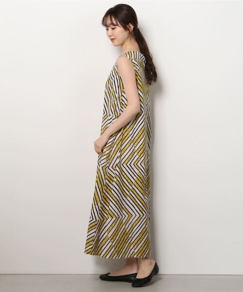 LE GLAZIK（ルグラジック）の「LE GLAZIK/ル グラジック　バティック　スリーブレスロングドレス　BATIK SLEEVELESS PRINT LONGDRESS ＃LG-G0017（ワンピース・レディース・イエロー/オレンジ/グリーン・36）」の5枚目の写真