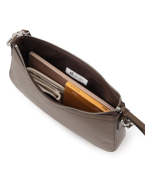 tk.TAKEO KIKUCHI(ティーケータケオキクチ)の「◆シンセティックレザー2WAYムーンバッグ(ショルダーバッグ・レディース・ブラック/ブラウン系その他・00)」の7枚目の写真