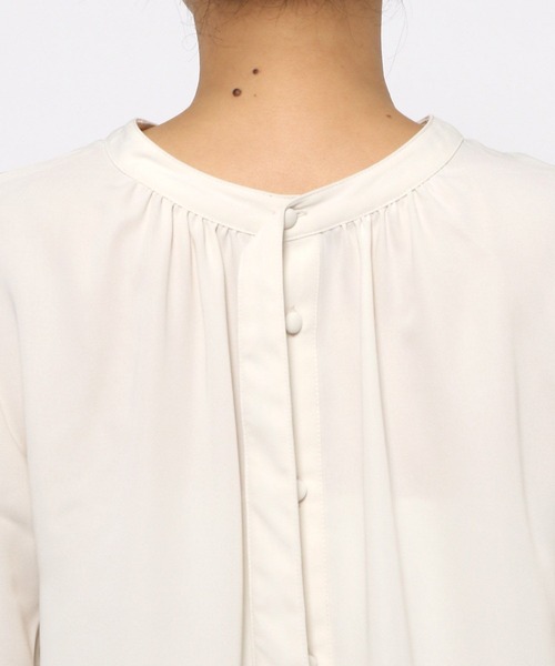 LEPSIM（レプシィム）の「【五明祐子さんコラボ】2WAYブラウス　262352（シャツ/ブラウス・レディース・ブラック/イエロー/アイボリー・MEDIUM/LARGE）」の21枚目の写真