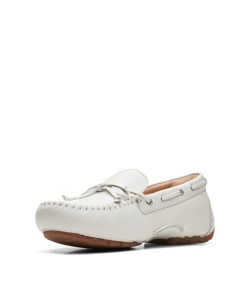 Clarks（クラークス）の「C Mocc Tie / シーモックタイ (ホワイトレザー)（スリッポン・レディース・ホワイト・UK5/UK6/UK4/UK3/UK3.5/UK4.5/UK5.5）」の4枚目の写真