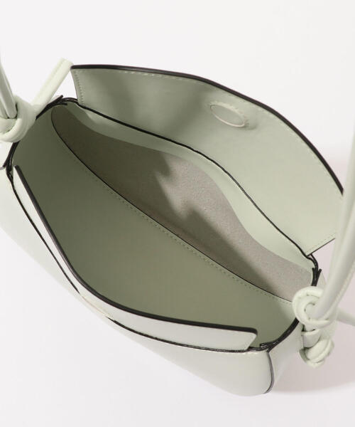 TOMORROWLAND (トゥモローランド)の「TOMORROWLAND リサイクルレザー ショルダーバッグ(ショルダーバッグ・レディース・ブラック/ミント/ライトベージュ・FREE)」の10枚目の写真