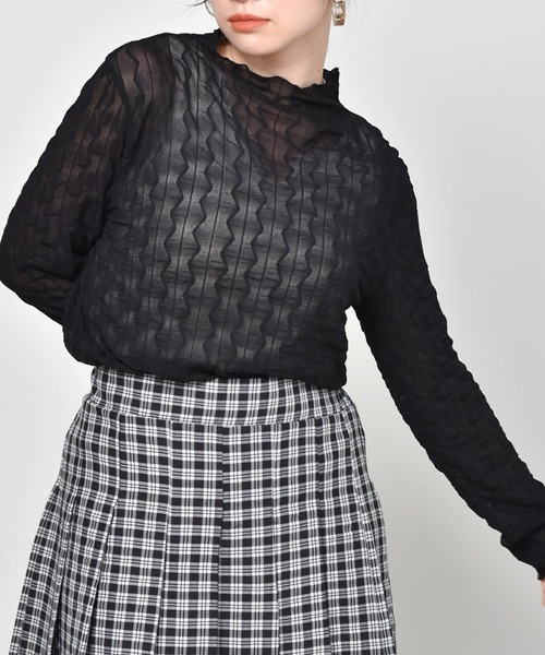 ems excite(エムズエキサイト)の「ウェーブシアーCT(Tシャツ/カットソー・レディース・ブラック/オフホワイト/アイボリー・FREE)」の1枚目の写真