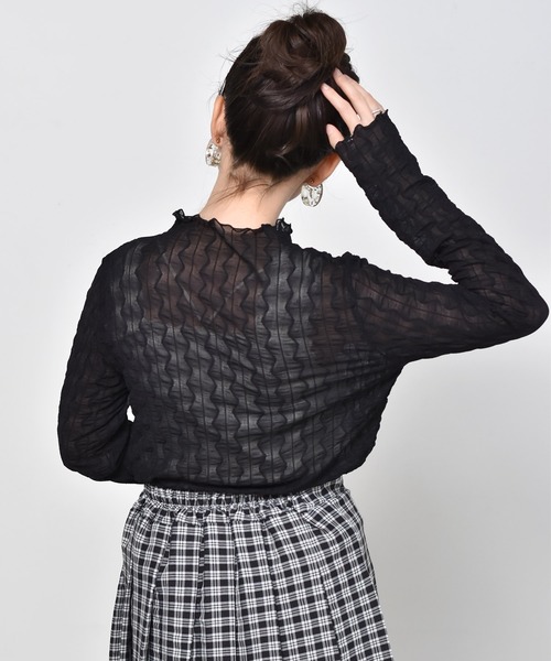 ems excite(エムズエキサイト)の「ウェーブシアーCT(Tシャツ/カットソー・レディース・ブラック/オフホワイト/アイボリー・FREE)」の21枚目の写真