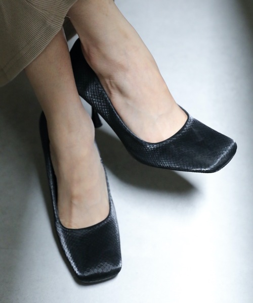 ap retro（アプレトロ）の「スクエアパンプス（パンプス・レディース・ブラック/アイボリー/グリーン・LARGE/MEDIUM）」の2枚目の写真