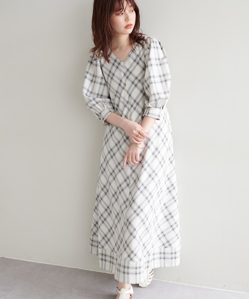 WEB限定カラー有り/シルエットが変わるAラインワンピース