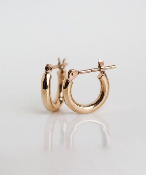 cui-cui（キュイキュイ）の「ゴールド スナップ フープ ピアス | K10YG（ピアス（両耳用）・レディース・イエローゴールド・FREE）」の5枚目の写真
