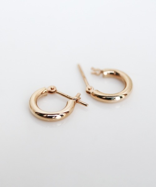cui-cui（キュイキュイ）の「ゴールド スナップ フープ ピアス | K10YG（ピアス（両耳用）・レディース・イエローゴールド・FREE）」の4枚目の写真
