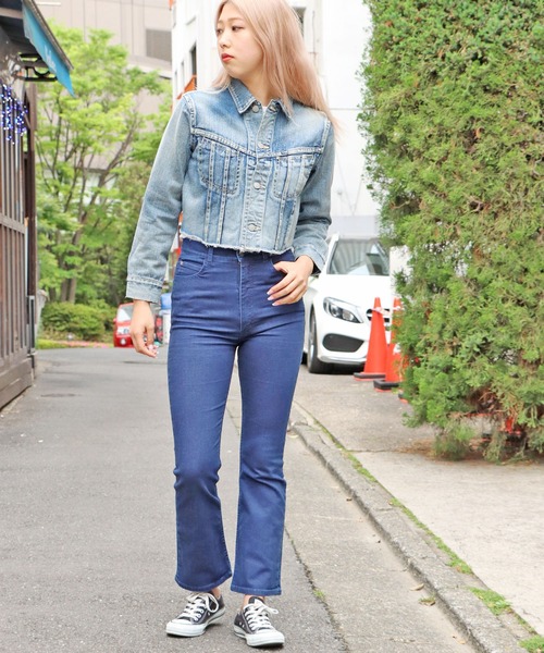 YOUNG&OLSEN The DRYGOODS STORE（ヤングアンドオルセン）の「YOUNG&OLSEN/ヤングアンドオルセン CUT COWBOY JACKET ショートデニムジャケット（デニムジャケット・レディース・ライトブルー・2）」の21枚目の写真