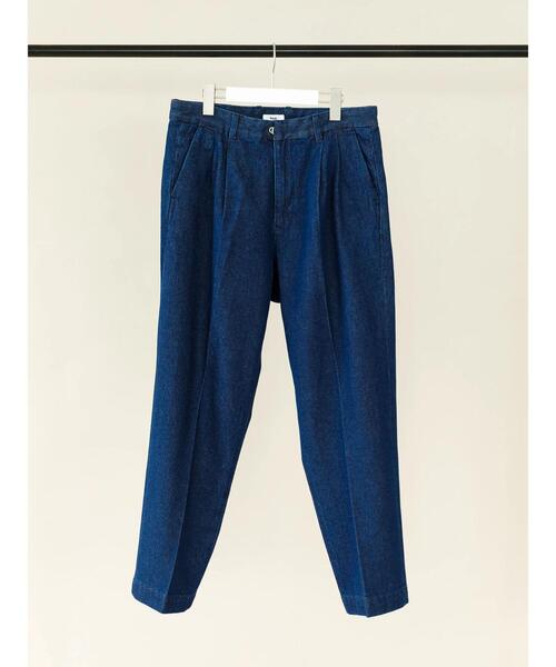 koe（コエ）の「【MENS】デニムタックスラックス*（デニムパンツ・メンズ・ライトインディゴブルー/ワンウォッシュ・M/L）」の4枚目の写真