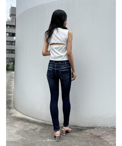 ENVYM（アンビー）の「コンパクトデザインＴＯＰＳ（Tシャツ/カットソー・レディース・オレンジ/ブラック/ホワイト・FREE）」の14枚目の写真