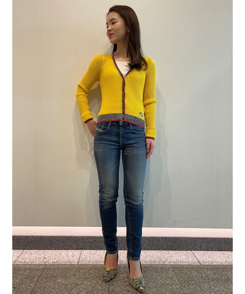 DIESEL（ディーゼル）の「レディース 長袖 ニット カーディガン（カーディガン/ボレロ・レディース・ブルー/ブラック/イエロー・LARGE/SMALL/X-LARGE/MEDIUM）」の22枚目の写真