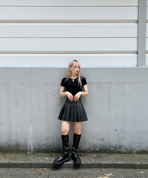 Figments(フィグメンツ)の「オーバーステッチチビTシャツ(Tシャツ/カットソー・レディース・カーキ/ホワイト/ブラック・FREE)」の15枚目の写真