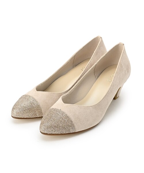 grove（グローブ）の「【ふわっと心地よい足入れ】やわここち（R）Vカットパンプス（日本製）（パンプス・レディース・ブラック/ベージュ系その他7/ブラック系3/ダークブラウン系7/ブルー系7/ライトベージュ/ピンク系その他/チャコール/ブラック系6/オフホワイト・50/10/40/35/45/30/25/15 /20/55）」の12枚目の写真