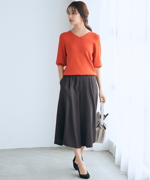 grove（グローブ）の「【ふわっと心地よい足入れ】やわここち（R）Vカットパンプス（日本製）（パンプス・レディース・ブラック/ベージュ系その他7/ブラック系3/ダークブラウン系7/ブルー系7/ライトベージュ/ピンク系その他/チャコール/ブラック系6/オフホワイト・50/10/40/35/45/30/25/15 /20/55）」の20枚目の写真