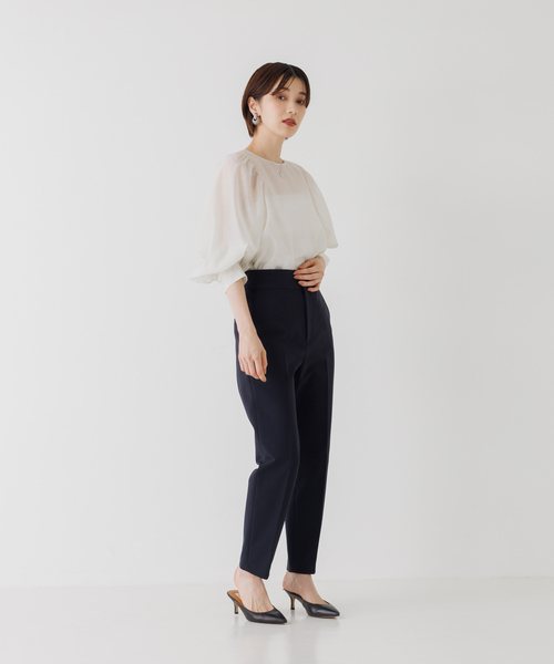Rouge vif(ルージュヴィフ)の「シアーパフスリーブブラウス(シャツ/ブラウス・レディース・ブラック/ベージュ/オフホワイト・フリー)」の5枚目の写真