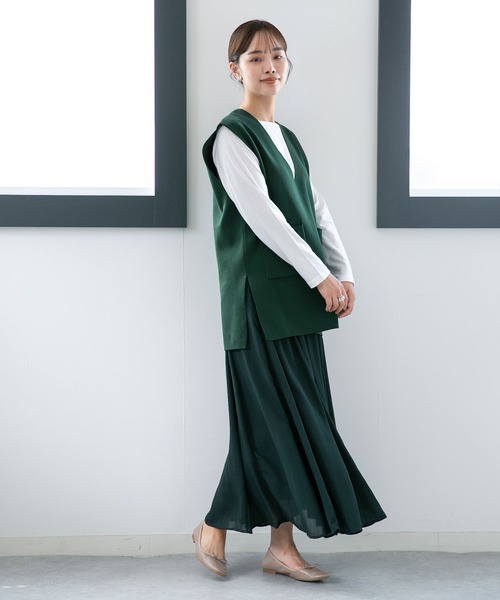 NANO universe（ナノユニバース）の「LB.04/Vネックニットベスト&Tシャツ アンサンブル（ベスト・レディース・ブラック/ベージュ/グリーン・FREE）」の15枚目の写真