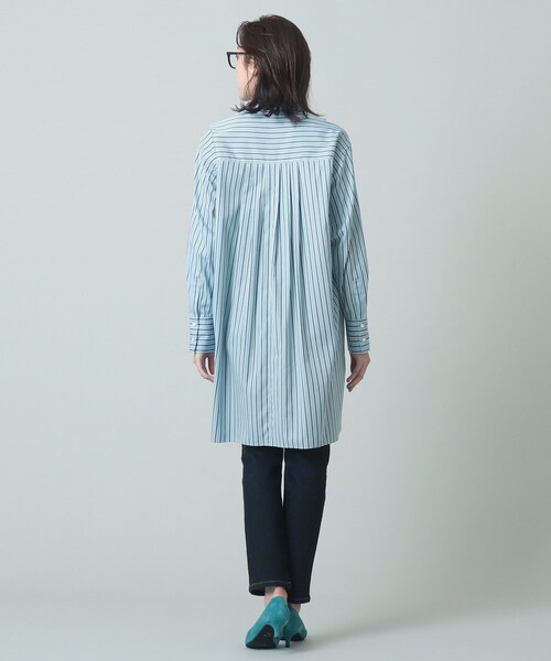 UNTITLED（アンタイトル）の「◆【一枚着からレイヤードまで】セーヌコットンブロード チュニックシャツ＜洗える／防シワ加工／カラバリ豊富＞（チュニック・レディース・サックスブルー系2/サックスブルー/オフホワイト・48/00/04/01/44/02/03）」の16枚目の写真