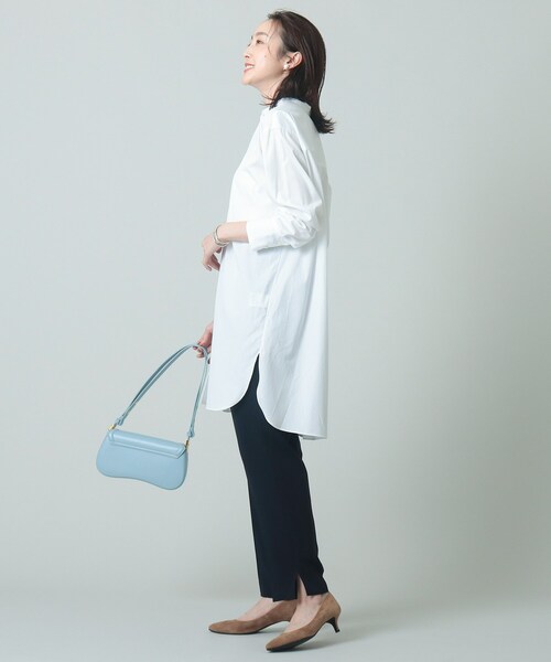 UNTITLED（アンタイトル）の「◆【一枚着からレイヤードまで】セーヌコットンブロード チュニックシャツ＜洗える／防シワ加工／カラバリ豊富＞（チュニック・レディース・サックスブルー系2/サックスブルー/オフホワイト・48/00/04/01/44/02/03）」の21枚目の写真