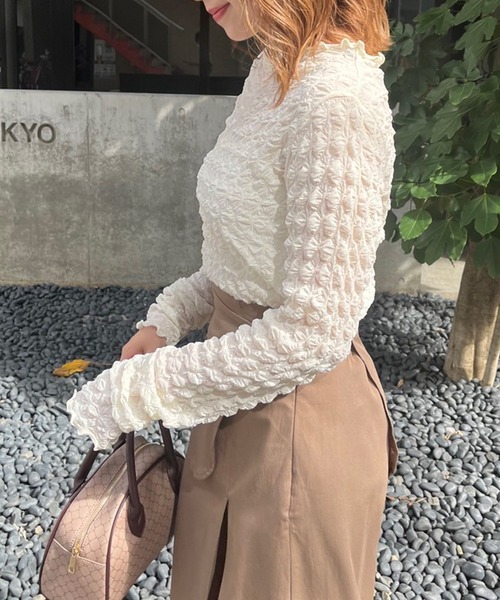 OLIVE des OLIVE（オリーブデオリーブ）の「ぽこぽこインナー（Tシャツ/カットソー・レディース・オフホワイト/ブラック・FREE）」の4枚目の写真