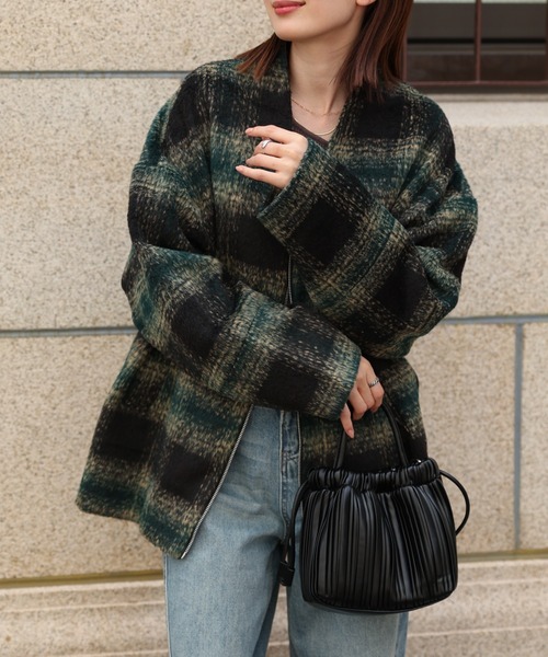 model：162cm　着用サイズ：F