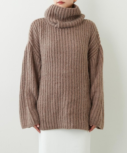 GALLARDAGALANTE（ガリャルダガランテ）の「ワイドリブタートルネック