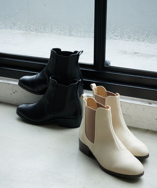 AcureZ（アキュアーズ）の「晴雨兼用のやわらかトラッドブーツ「生活防水タイプ」（ブーツ・レディース・アイボリー/ブラック/ダークブラウン・S/M/L/LL）」の19枚目の写真