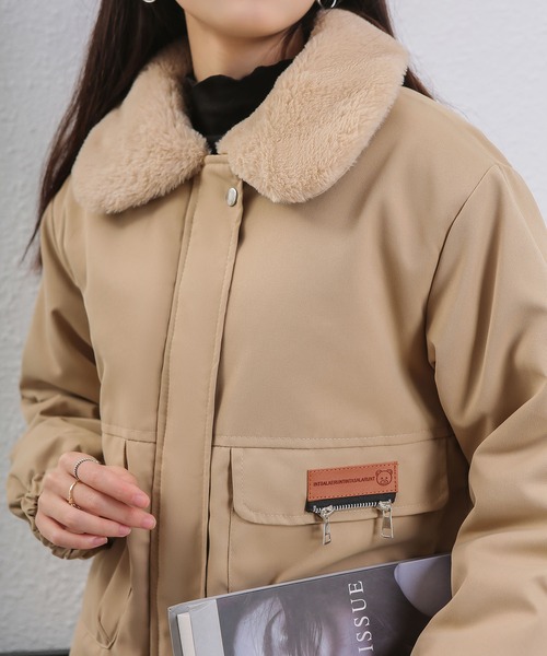 MAISON DE THERESE(メゾン ド テレーズ)の「【低身長向け】ファーボアドッキングジャケット(トレンチコート・レディース・ブラック/ベージュ/レッド/アイボリー・M/L)」の8枚目の写真