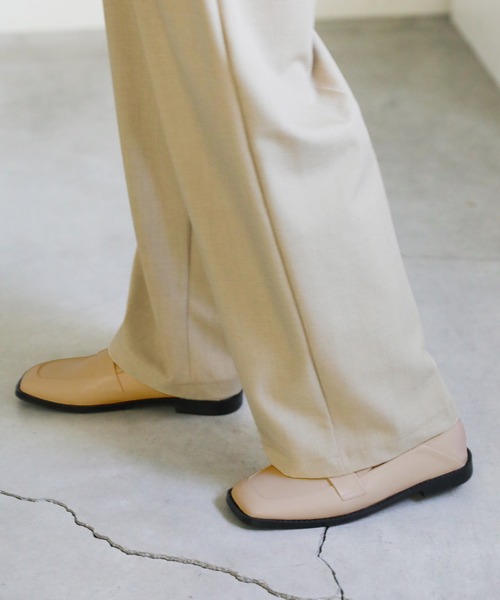 select MOCA(セレクトモカ)の「スクエアトゥフェイクレザーベーシックローファー(ローファー・レディース・ブラック/アイボリー/ブラウン・SMALL/MEDIUM/LARGE)」の7枚目の写真