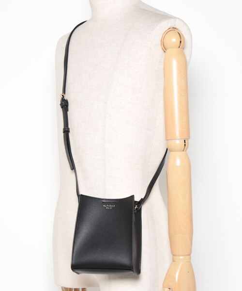 CPCM(シーピーシーエム)の「シンシアマイクロミニショルダー(ショルダーバッグ・レディース・オレンジ/ホワイト/ブラック/スカイブルー・FREE)」の22枚目の写真