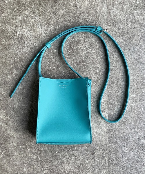 CPCM(シーピーシーエム)の「シンシアマイクロミニショルダー(ショルダーバッグ・レディース・オレンジ/ホワイト/ブラック/スカイブルー・FREE)」の3枚目の写真