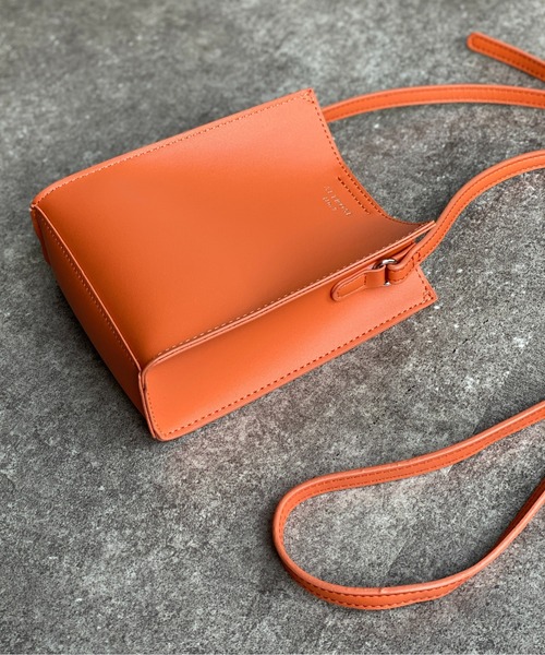 CPCM(シーピーシーエム)の「シンシアマイクロミニショルダー(ショルダーバッグ・レディース・オレンジ/ホワイト/ブラック/スカイブルー・FREE)」の16枚目の写真
